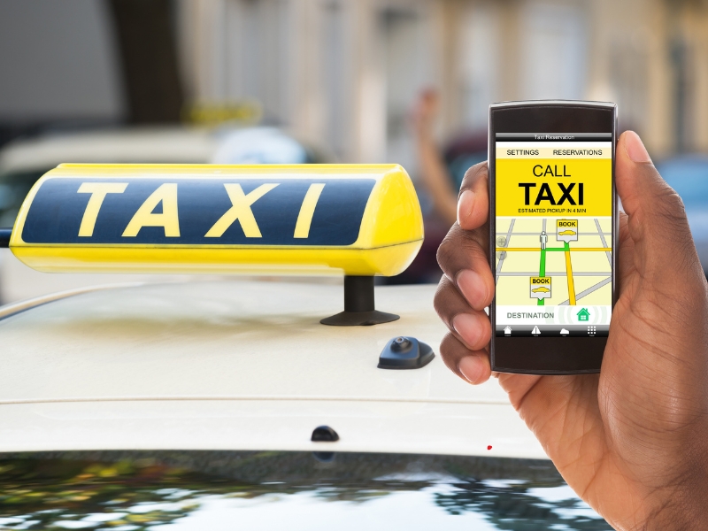 Mẹo đặt taxi vào giờ cao điểm không lo “cháy xe”